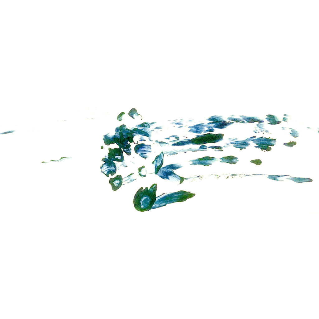 Στιγμιότυπο από το video art FEELter: Δαχτυλιές από κίτρινο, πράσινο και μπλε χρώμα έχουν αφήσει το σημάδι τους σε έναν λευκό τοίχο.